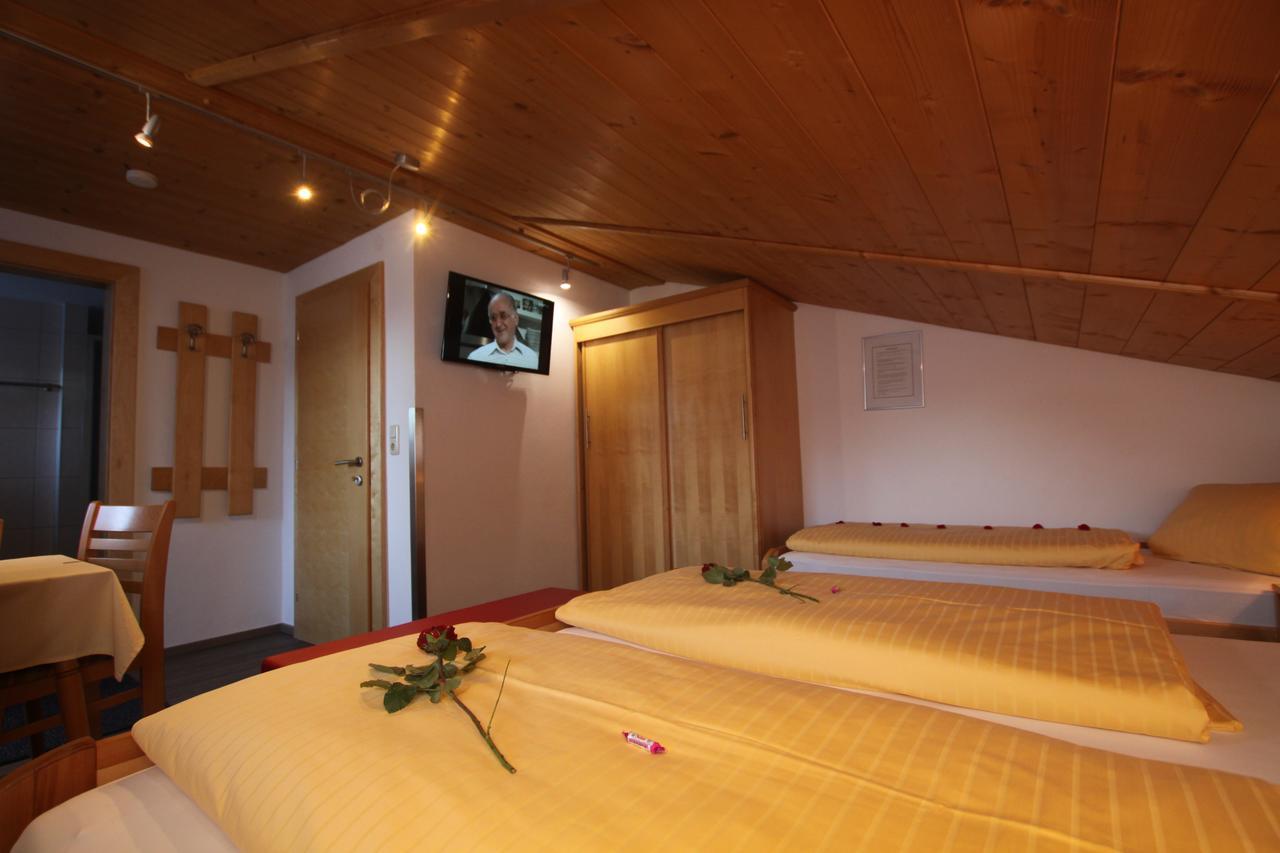 Gaestehaus Alpina ซังคท์อันทอนอัมอาร์ลแบร์ก ภายนอก รูปภาพ