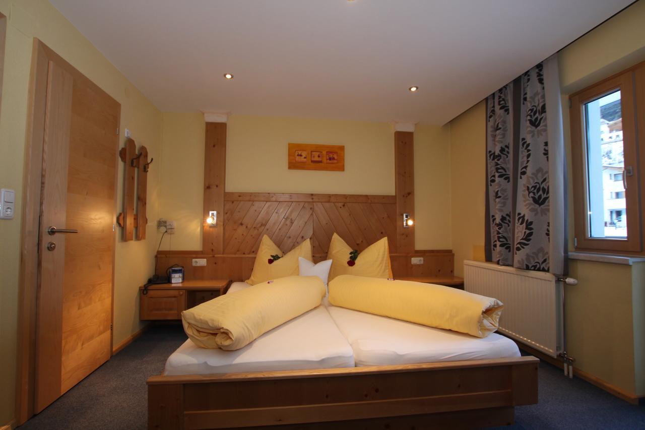 Gaestehaus Alpina ซังคท์อันทอนอัมอาร์ลแบร์ก ภายนอก รูปภาพ