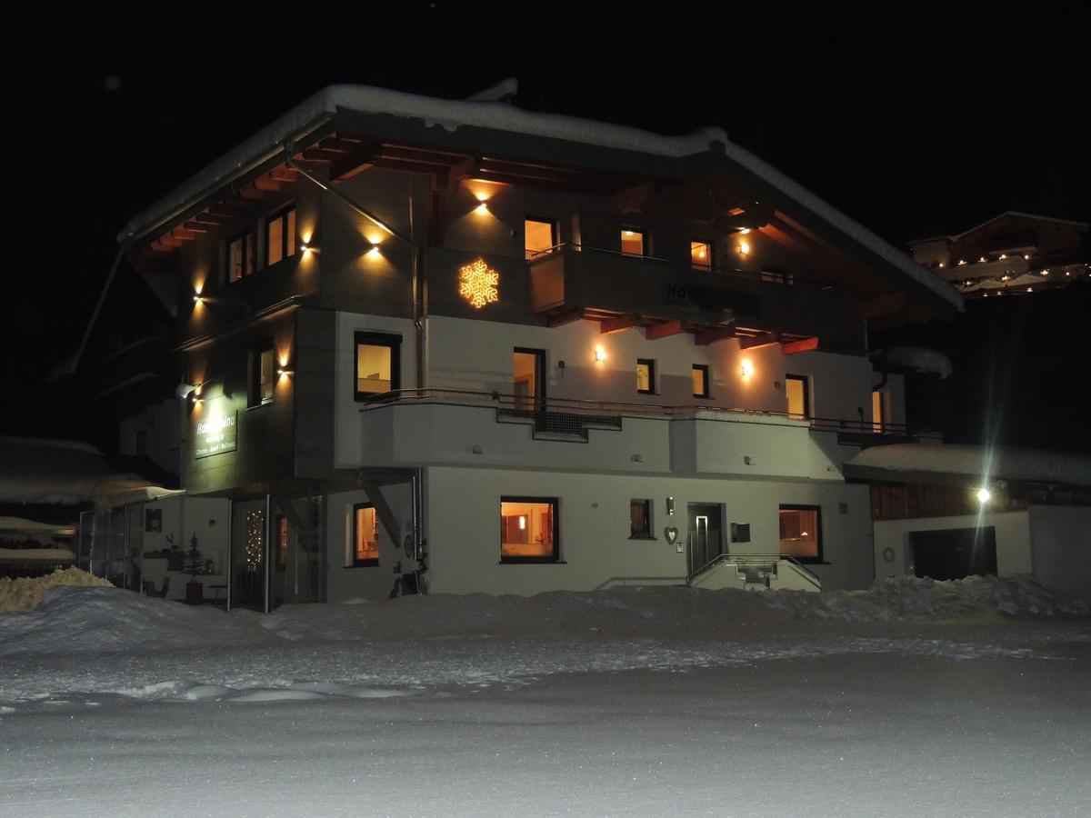 Gaestehaus Alpina ซังคท์อันทอนอัมอาร์ลแบร์ก ภายนอก รูปภาพ
