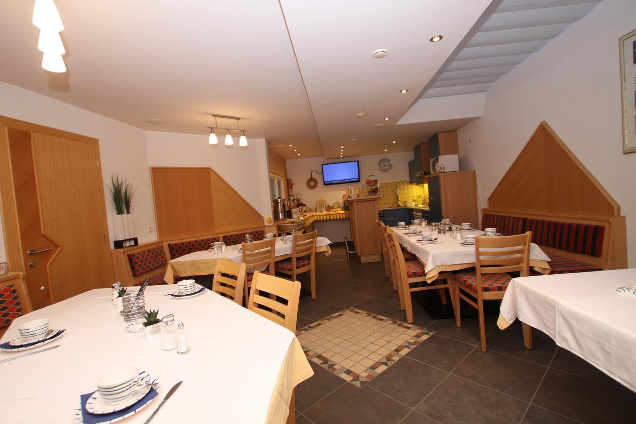 Gaestehaus Alpina ซังคท์อันทอนอัมอาร์ลแบร์ก ภายนอก รูปภาพ