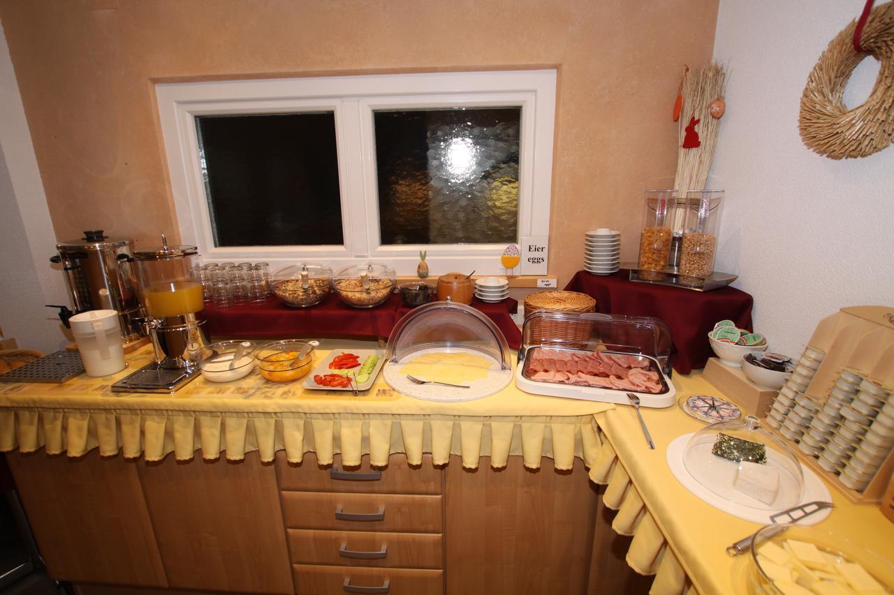 Gaestehaus Alpina ซังคท์อันทอนอัมอาร์ลแบร์ก ภายนอก รูปภาพ