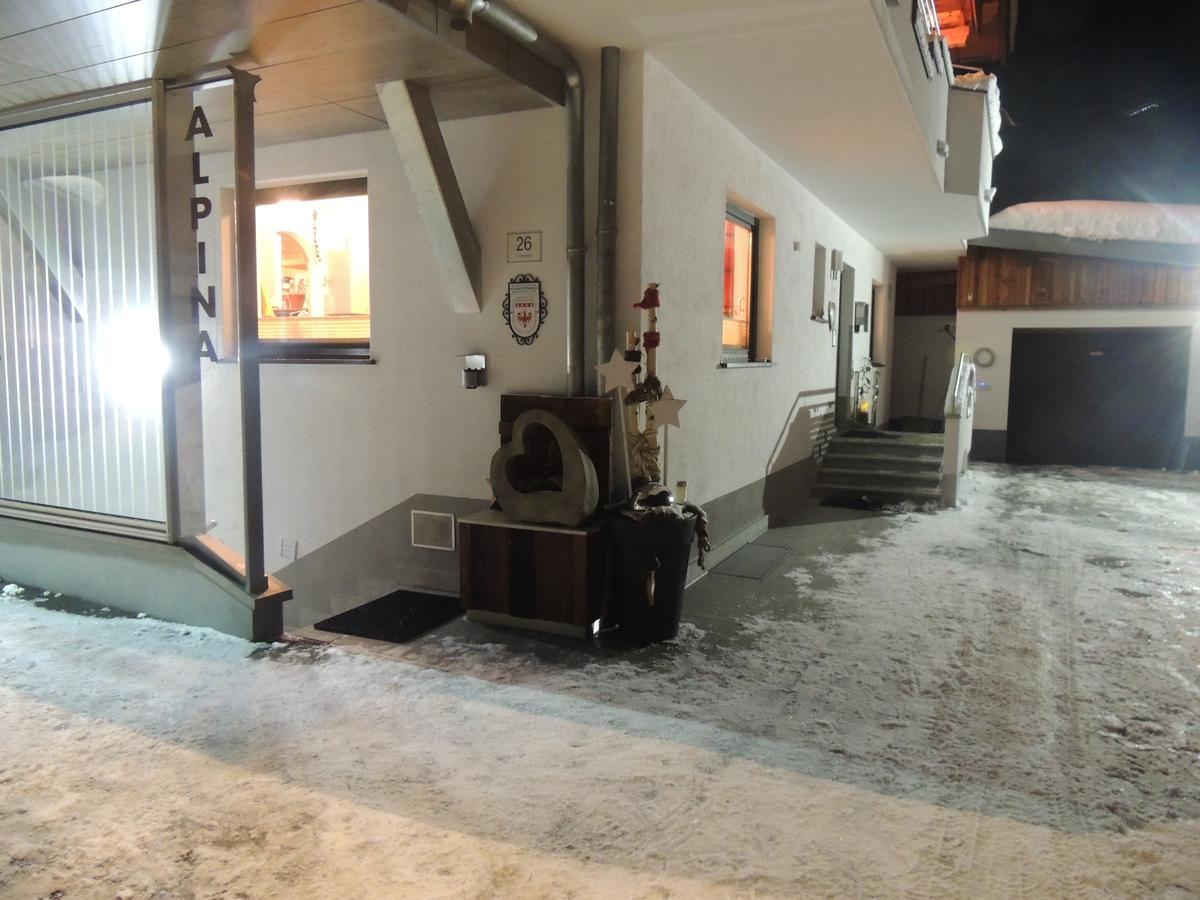Gaestehaus Alpina ซังคท์อันทอนอัมอาร์ลแบร์ก ภายนอก รูปภาพ