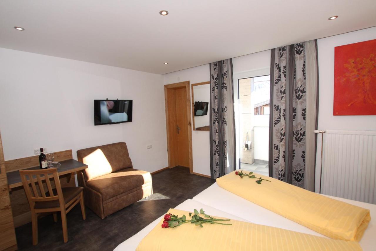 Gaestehaus Alpina ซังคท์อันทอนอัมอาร์ลแบร์ก ภายนอก รูปภาพ
